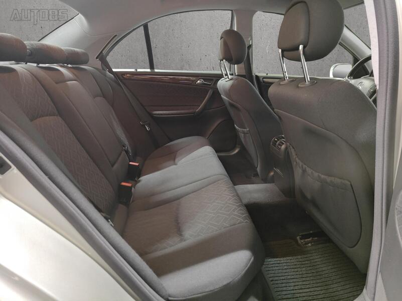Mercedes-Benz C vaihtoauto