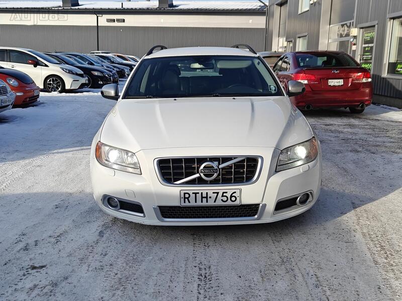 Volvo V70 vaihtoauto