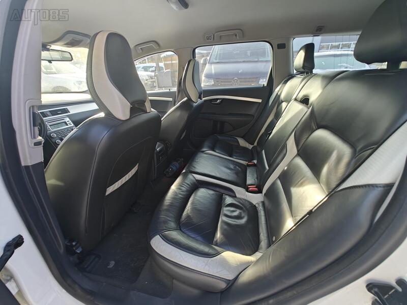 Volvo V70 vaihtoauto