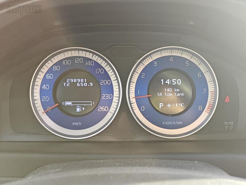 Volvo V70 vaihtoauto