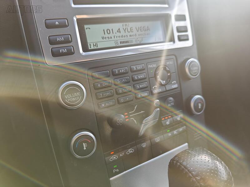 Volvo V70 vaihtoauto