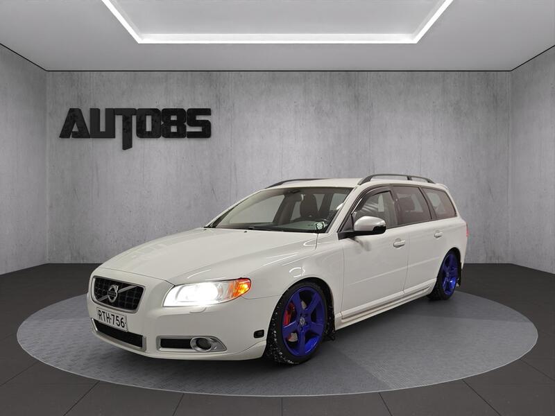 Volvo V70 vaihtoauto