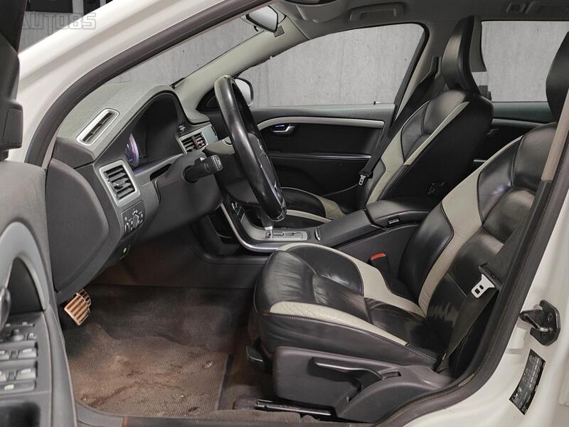 Volvo V70 vaihtoauto