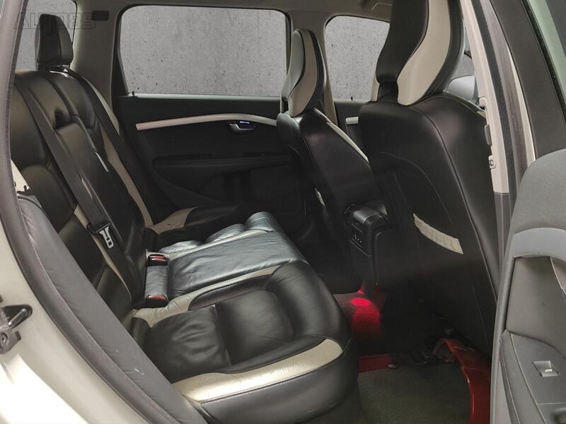 Volvo V70 vaihtoauto