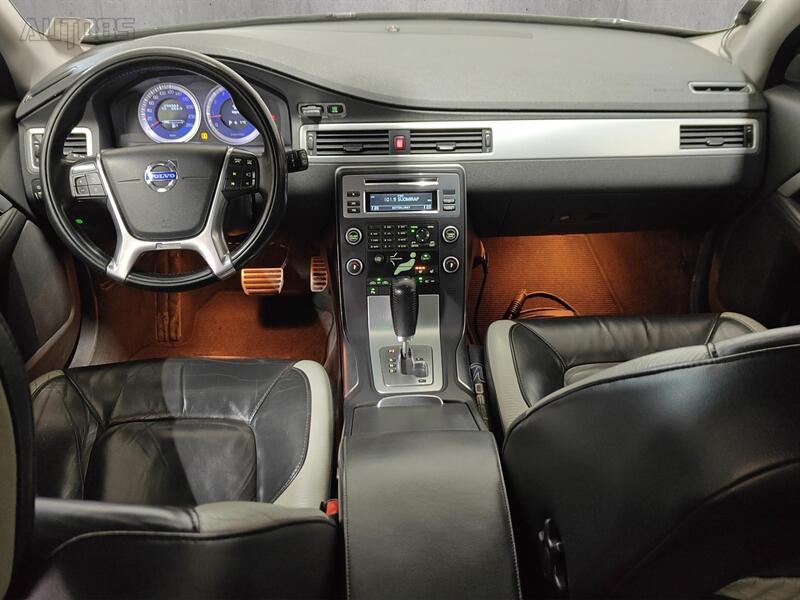 Volvo V70 vaihtoauto