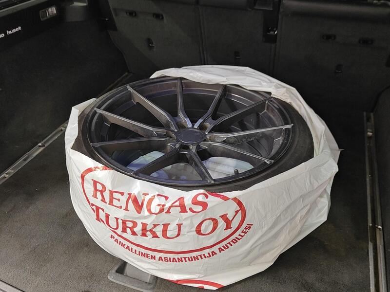 Volvo V70 vaihtoauto