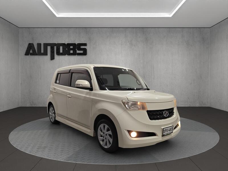 Toyota BB vaihtoauto