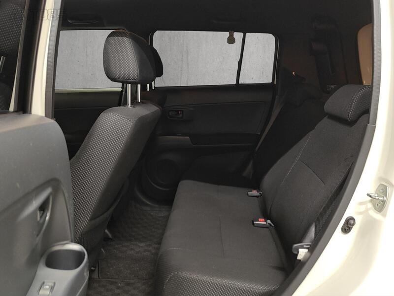 Toyota BB vaihtoauto