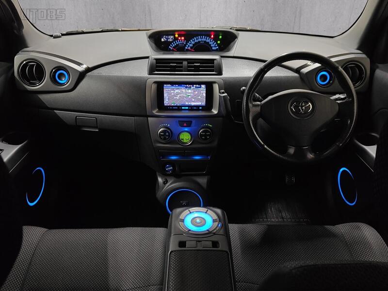 Toyota BB vaihtoauto