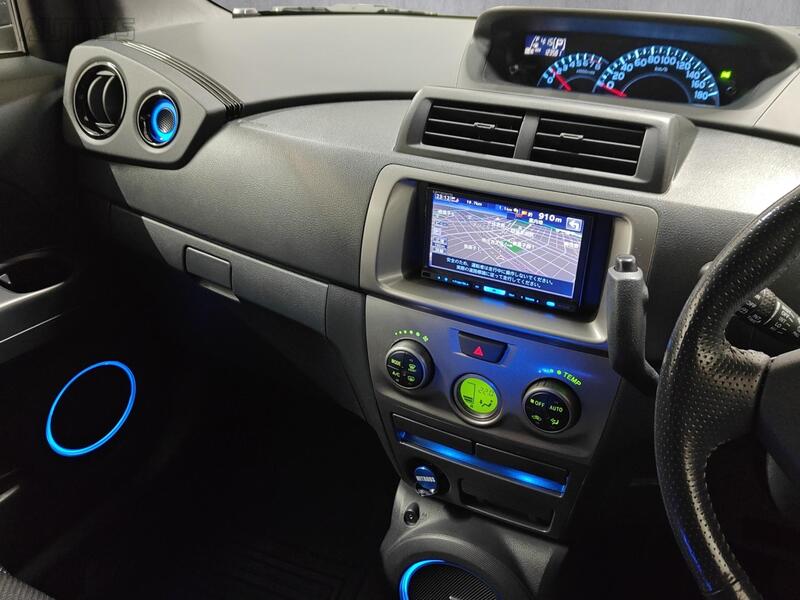 Toyota BB vaihtoauto