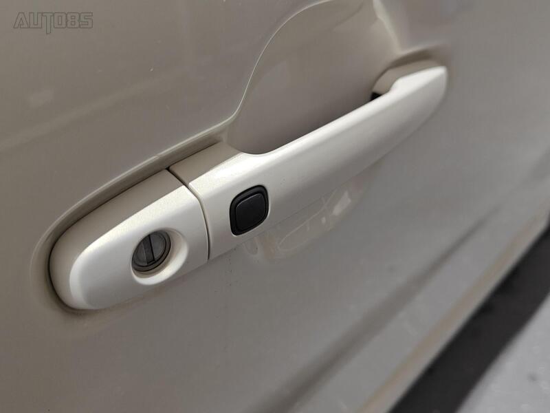 Toyota BB vaihtoauto