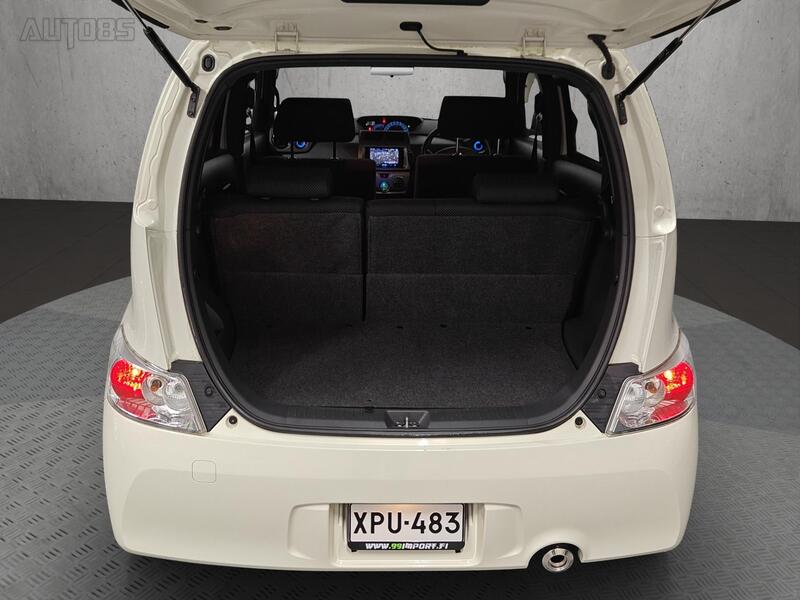 Toyota BB vaihtoauto