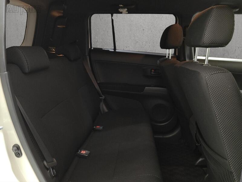 Toyota BB vaihtoauto