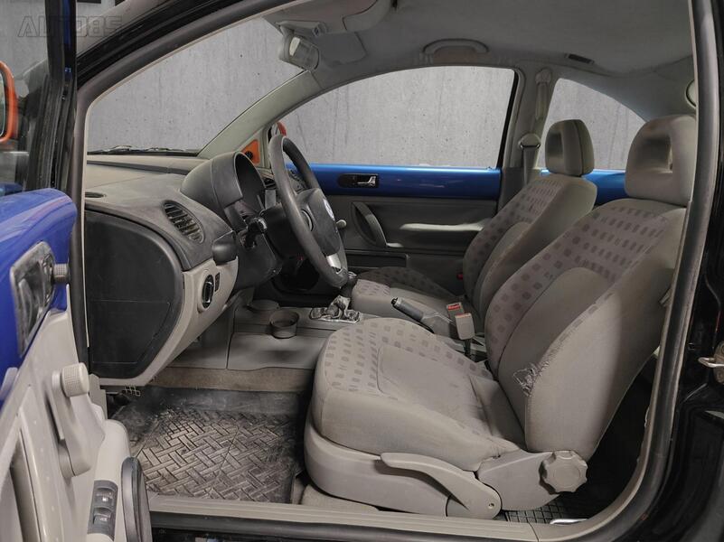 Volkswagen New Beetle vaihtoauto