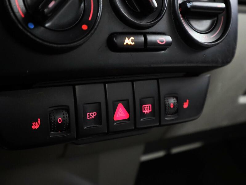 Volkswagen New Beetle vaihtoauto