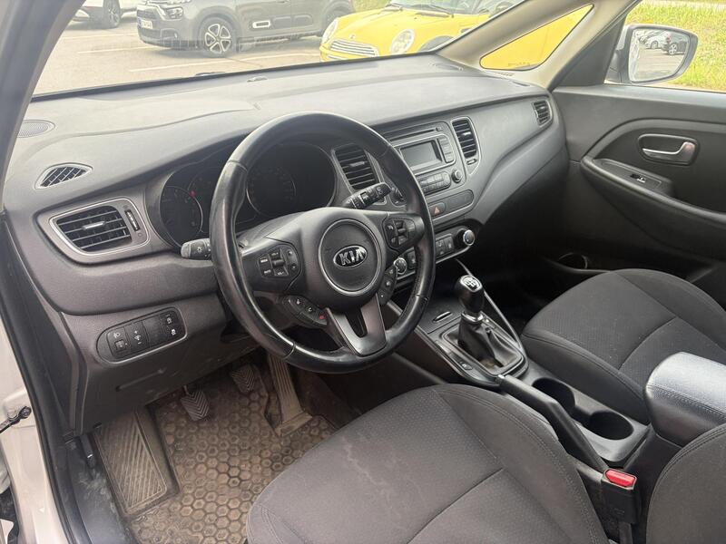 Kia Carens vaihtoauto