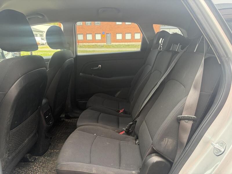 Kia Carens vaihtoauto