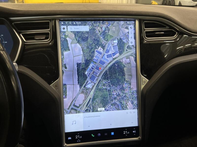 Tesla Model S vaihtoauto