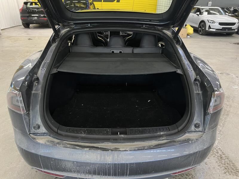 Tesla Model S vaihtoauto