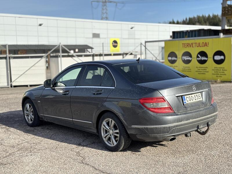 Mercedes-Benz C vaihtoauto