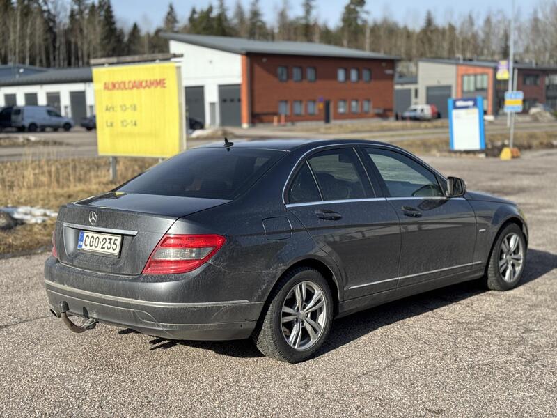 Mercedes-Benz C vaihtoauto