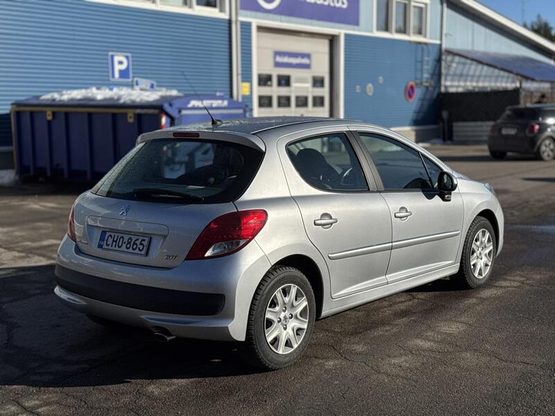 Peugeot 207 vaihtoauto