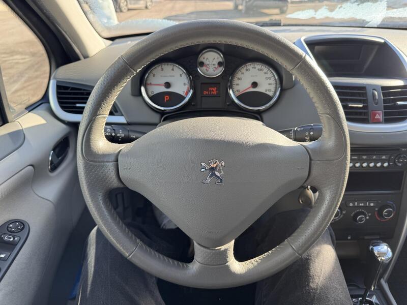 Peugeot 207 vaihtoauto