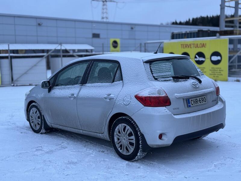 Toyota Auris vaihtoauto