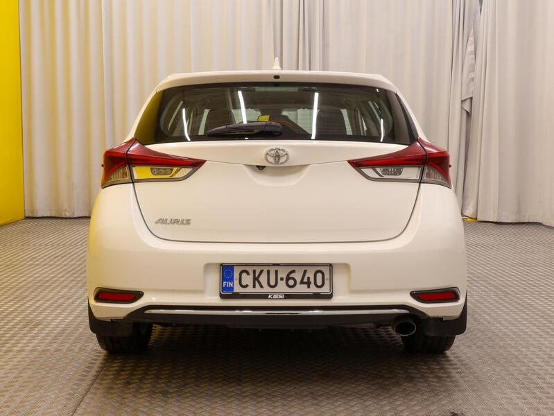 Toyota Auris vaihtoauto