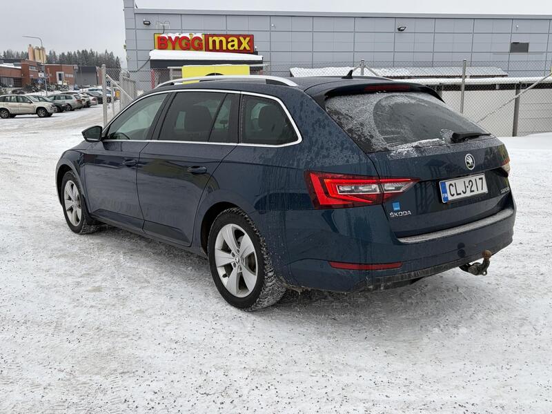 Skoda Superb vaihtoauto