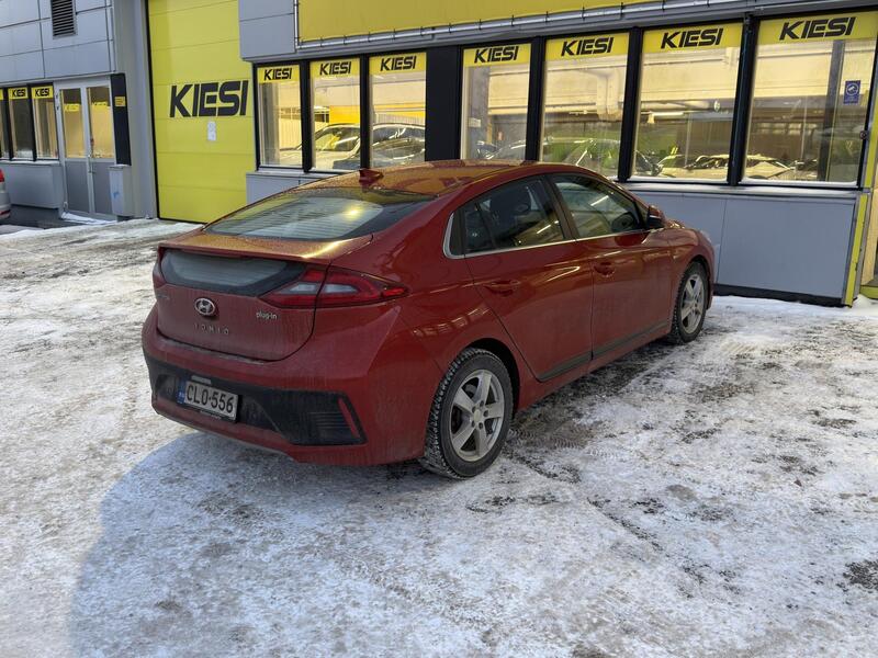 Hyundai IONIQ plug-in vaihtoauto