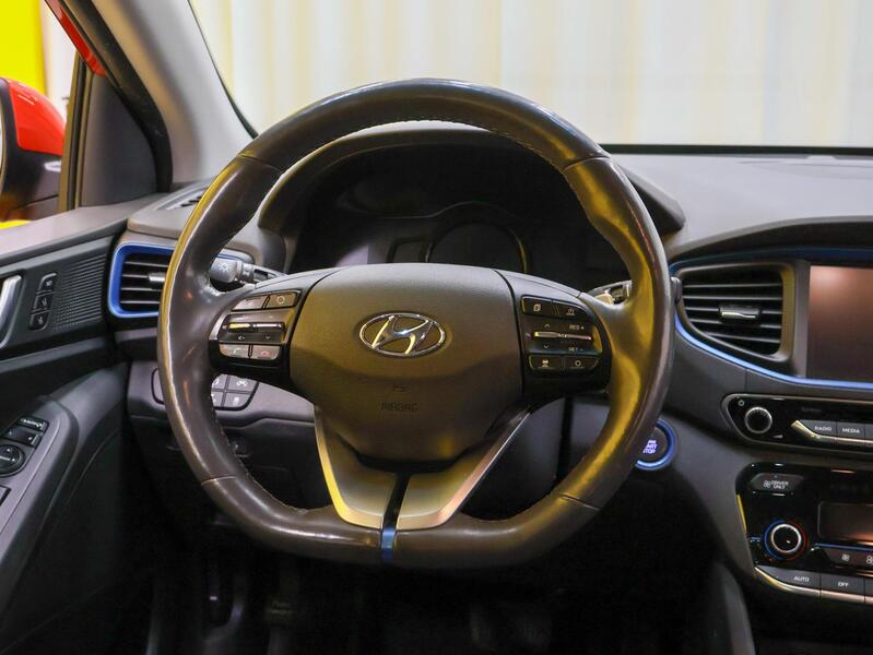 Hyundai IONIQ plug-in vaihtoauto