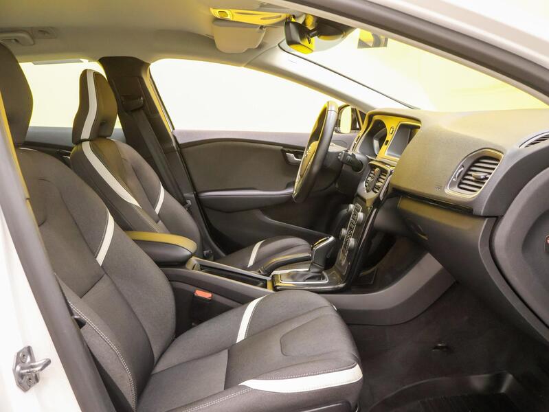 Volvo V40 vaihtoauto