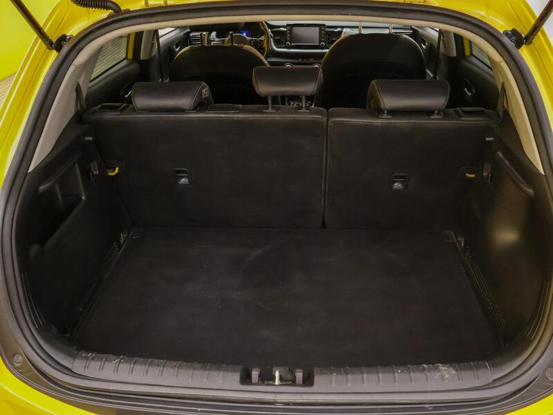 Kia Stonic vaihtoauto