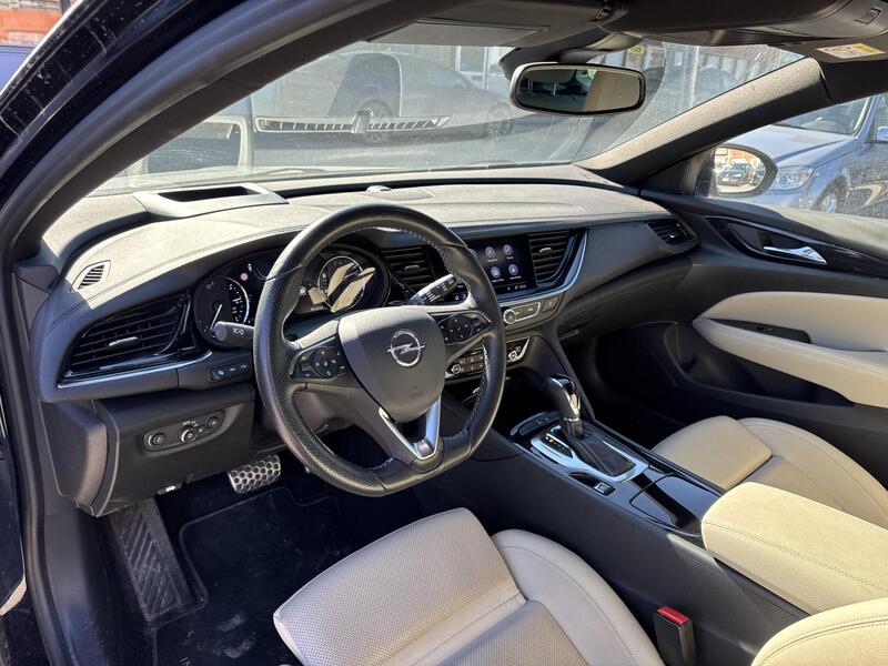 Opel Insignia vaihtoauto