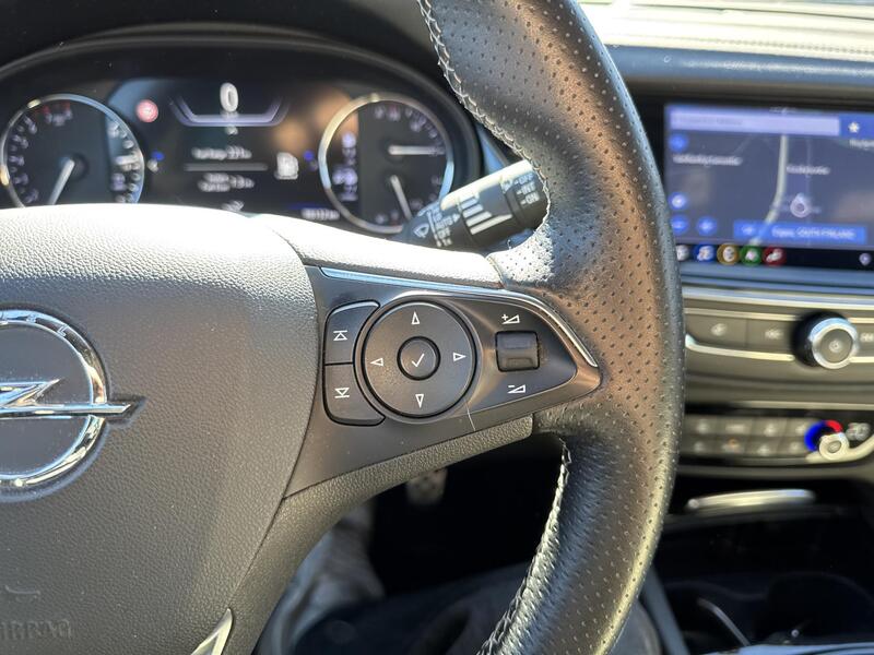 Opel Insignia vaihtoauto