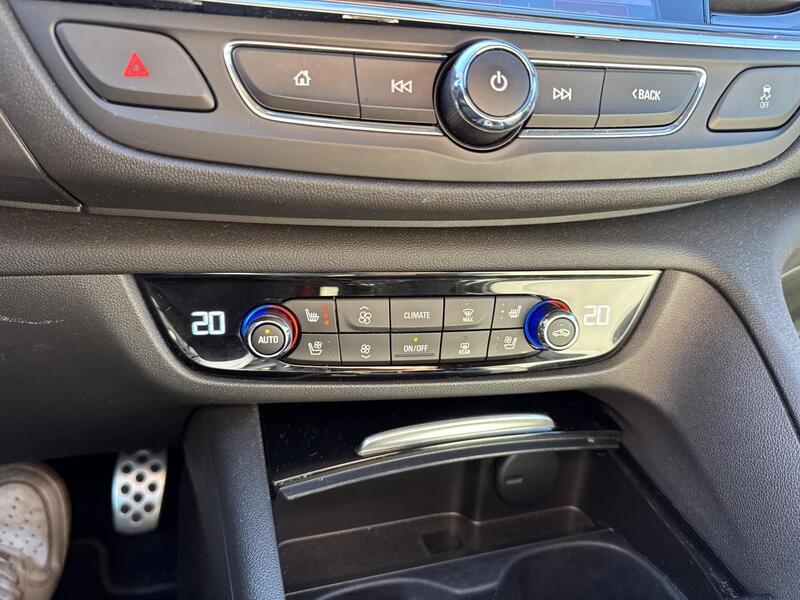 Opel Insignia vaihtoauto