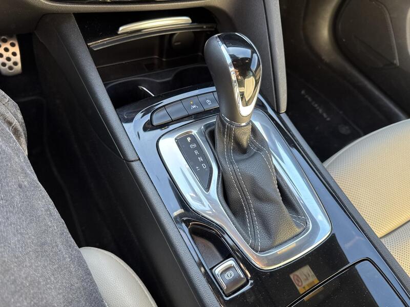 Opel Insignia vaihtoauto