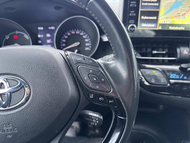 Toyota C-HR vaihtoauto