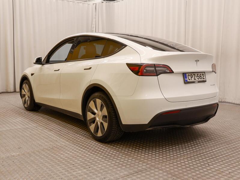 Tesla Model Y vaihtoauto