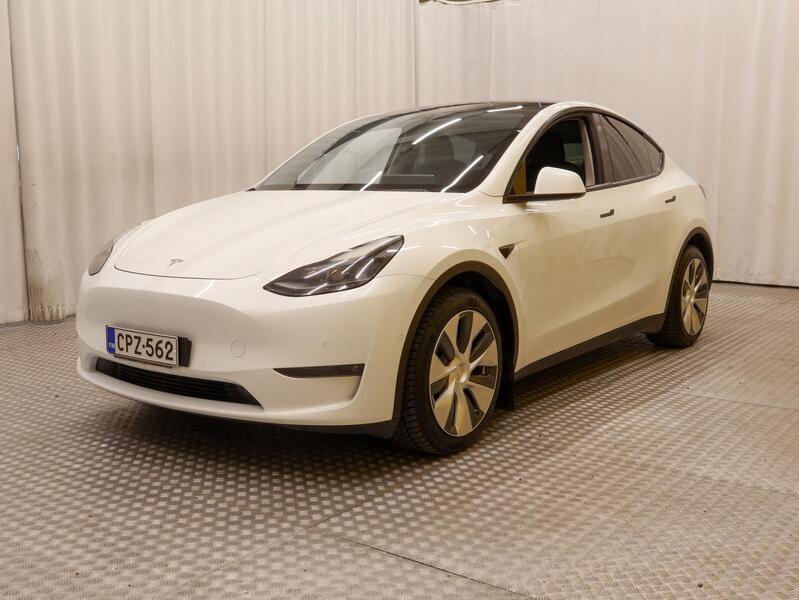 Tesla Model Y vaihtoauto