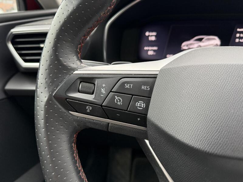 SEAT Leon Sportstourer vaihtoauto