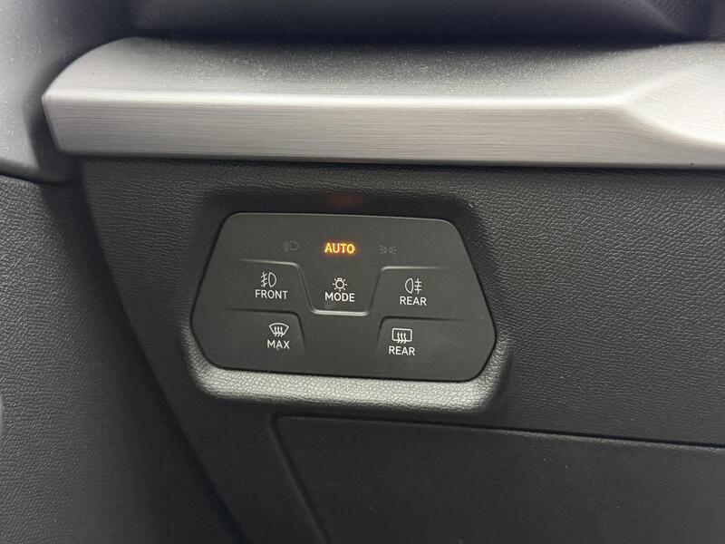 SEAT Leon Sportstourer vaihtoauto