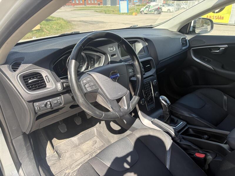 Volvo V40 vaihtoauto