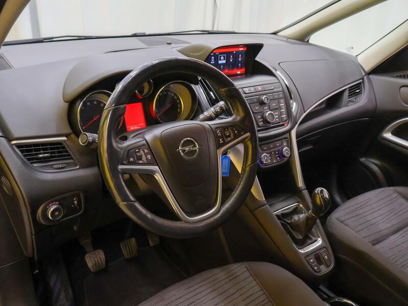 Opel Zafira Tourer vaihtoauto