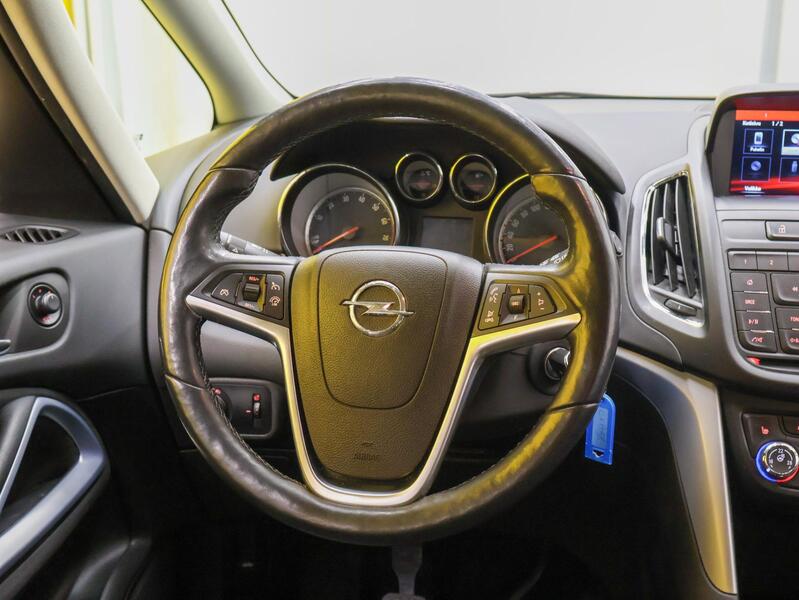 Opel Zafira Tourer vaihtoauto