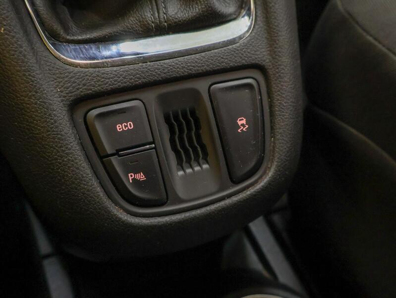 Opel Zafira Tourer vaihtoauto