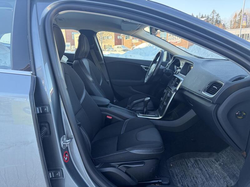 Volvo V40 vaihtoauto