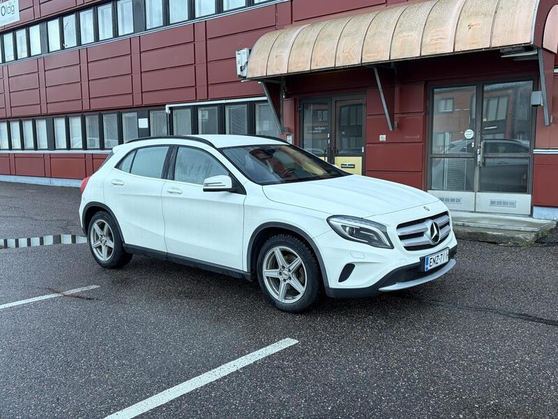 Mercedes-Benz GLA vaihtoauto