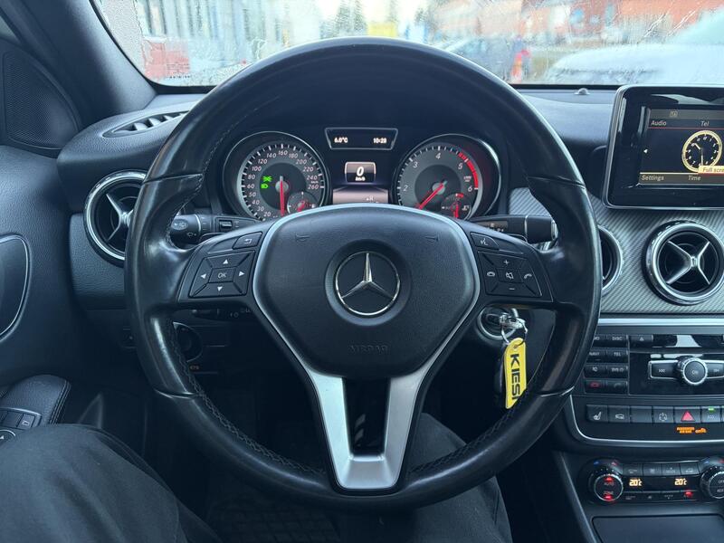 Mercedes-Benz GLA vaihtoauto